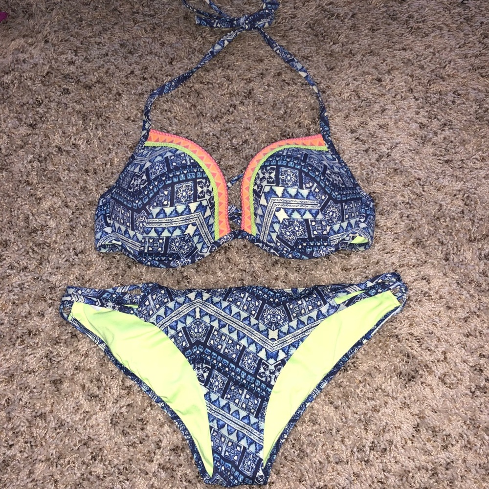 Victoria’s Secret blue bikini swimsuit push up